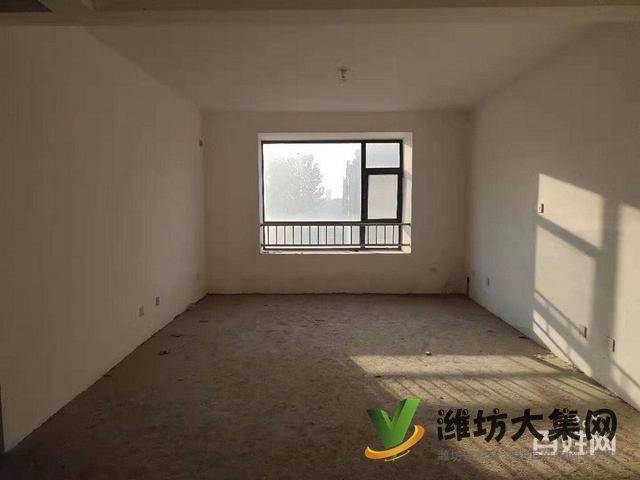 青云郡三室兩廳好房，毛培房給你更大的裝修空間，