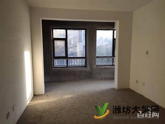 青云郡三室兩廳好房，毛培房給你更大的裝修空間，
