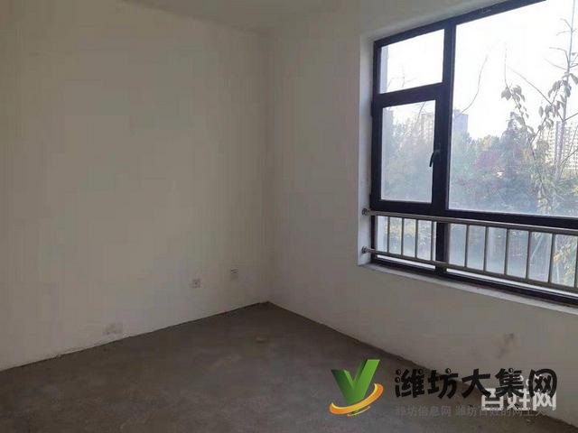青云郡三室兩廳好房，毛培房給你更大的裝修空間，