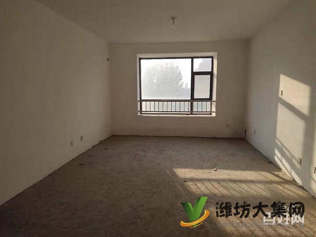 青云郡三室兩廳好房，毛培房給你更大的裝修空間，