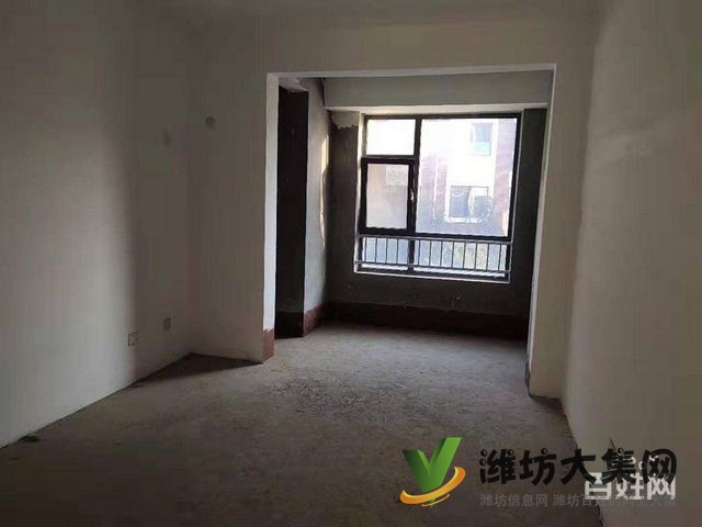 青云郡三室兩廳好房，毛培房給你更大的裝修空間，