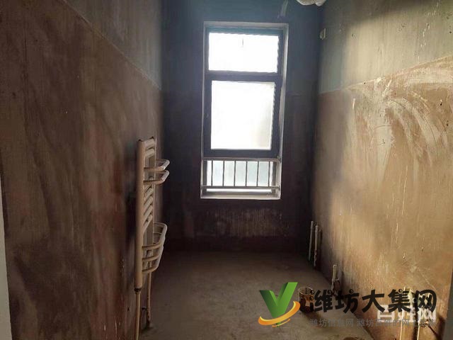 青云郡三室兩廳好房，毛培房給你更大的裝修空間，
