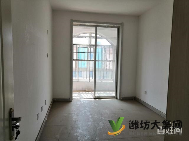 福滿園上下復式，精裝未住，四室兩廳帶倉庫